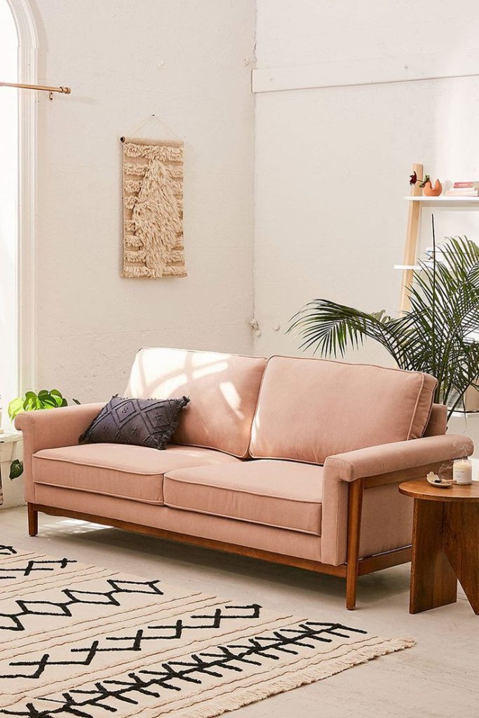 Sofa phong cách Bắc Âu với tông màu hồng kẹo ngọt