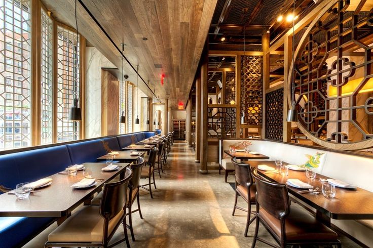 Không gian nhà hàng chay đón nhiều ánh sáng tự nhiên